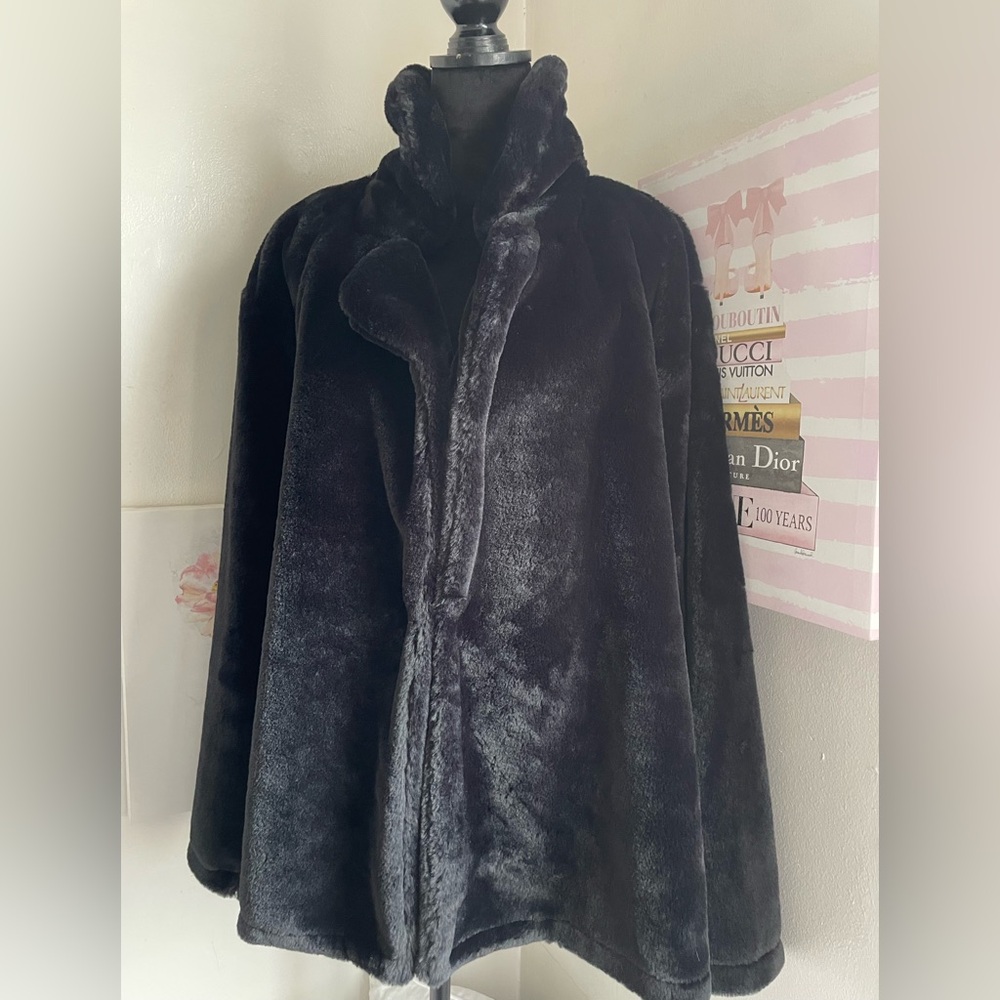 Luxurious Black Faux Fur Coat